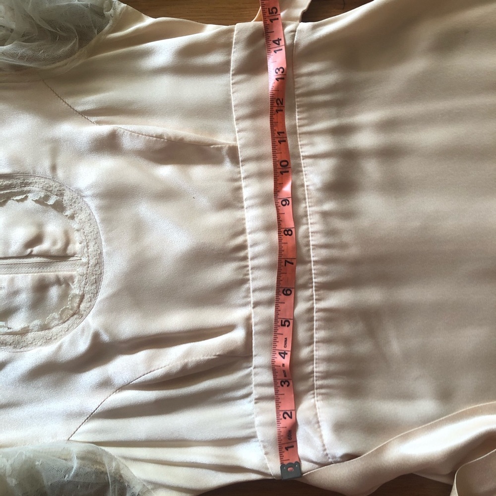 70s Vintage Peach Satin Gunne Wedding Dress - Picture 12 of 15